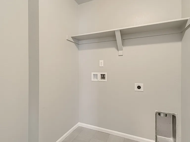 6842 S Uriah St — Photo 20