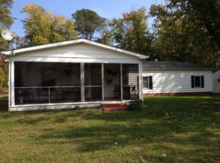 62 Chesapeake Beach Rd, Reedville, VA 22539