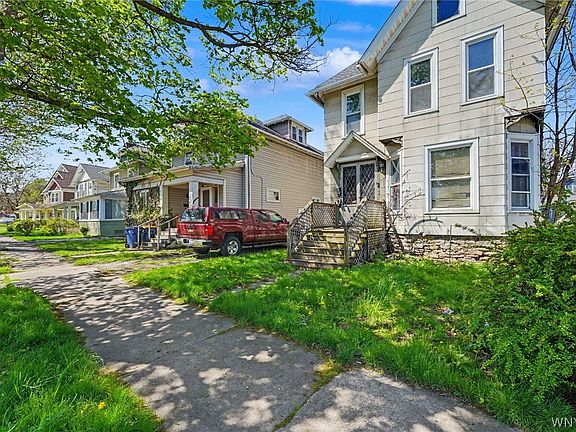 3rd image of 227 Genesee St