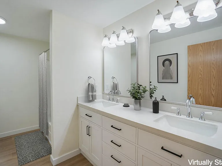 7600 NE Vancouver Mall Dr — Photo 34