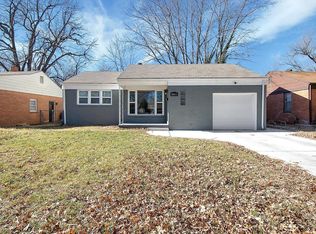 2011 S Ridgewood Dr, Wichita, KS 67218