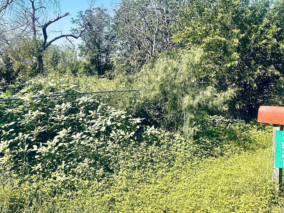 2nd image of 7827 Von Ormy Rd