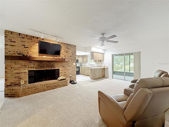 3rd image of 10617 SEMINOLE FOREST STREET E