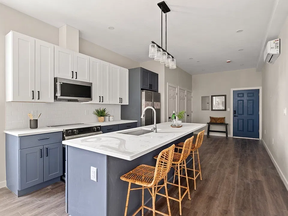 28 Hansborough St #5
