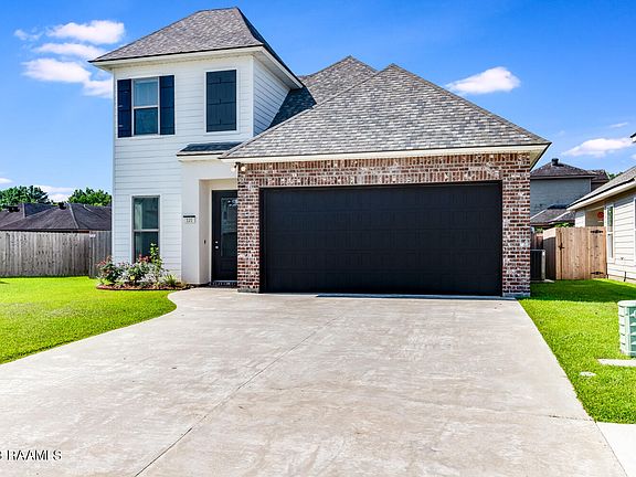 2nd image of 121 Lukes Hollow Ln