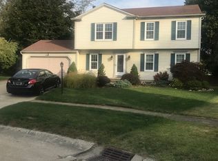 17874 Treasure Isle Cir, Strongsville, OH 44136