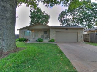 610 S 5th Pl, Broken Arrow, OK 74012