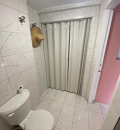 4th image of 1535 NW 24th St #3