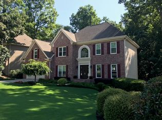 5055 Red Robin Rdg, Johns Creek, GA 30022