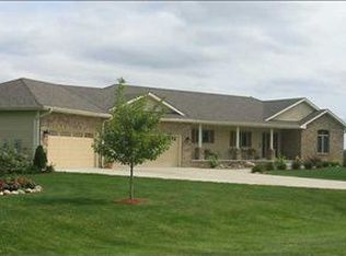 26178 Burr Oak Ln, Adel, IA 50003