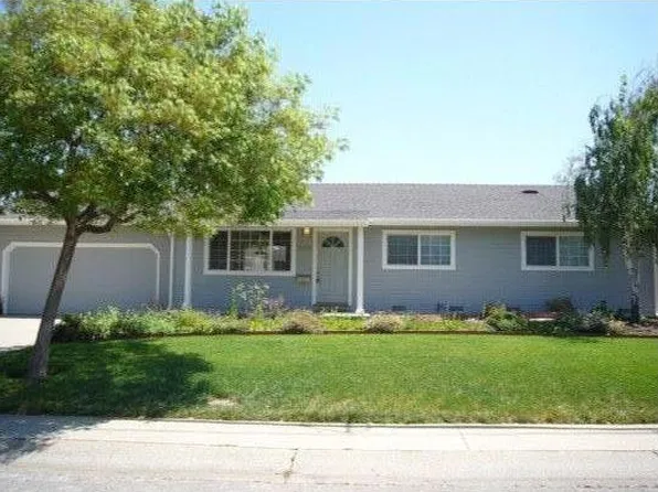 10092 Mann Dr, Cupertino, CA 95014