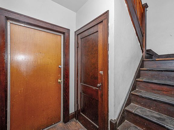 5th image of 1535 Blair Ave