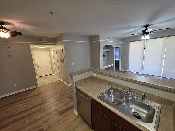 3rd image of 2801 Chancellorsville Dr APT 314
