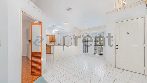 4612 Miranda Cir Photo 1