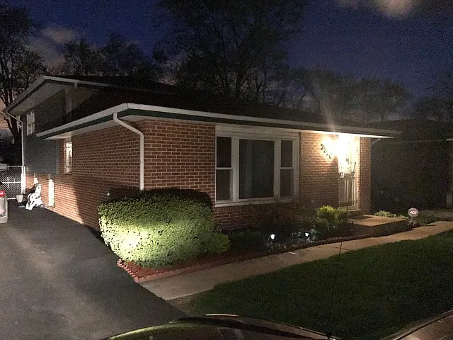 2220 W 157th Pl photo 1