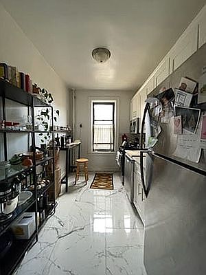 5th image of 991 Carroll St #D7