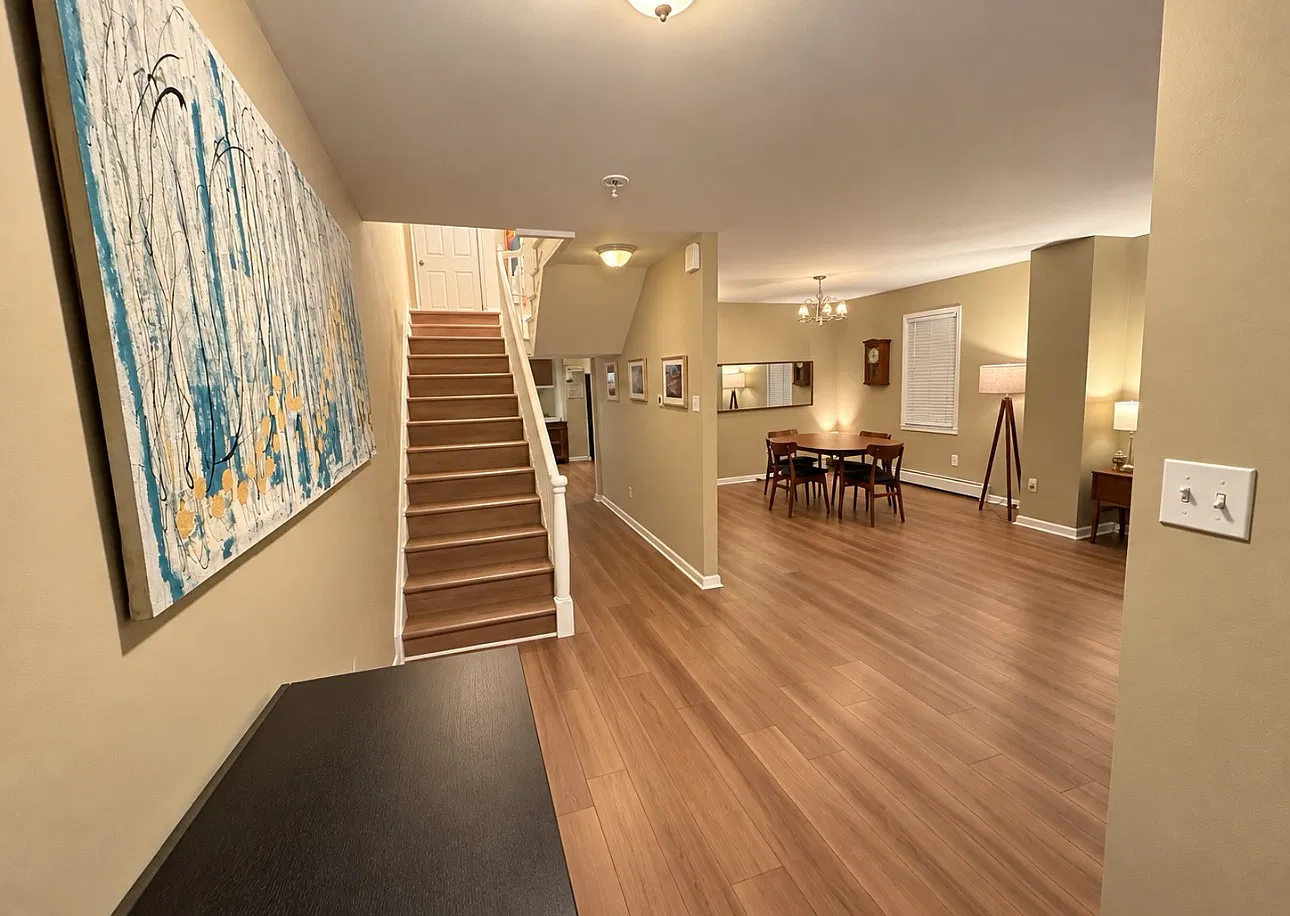 4 bed, 1.5 bath, 1560 sqft, $1,950 — Photo 4
