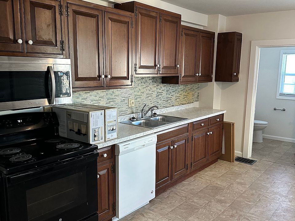1st image of 1264 Willow St #1