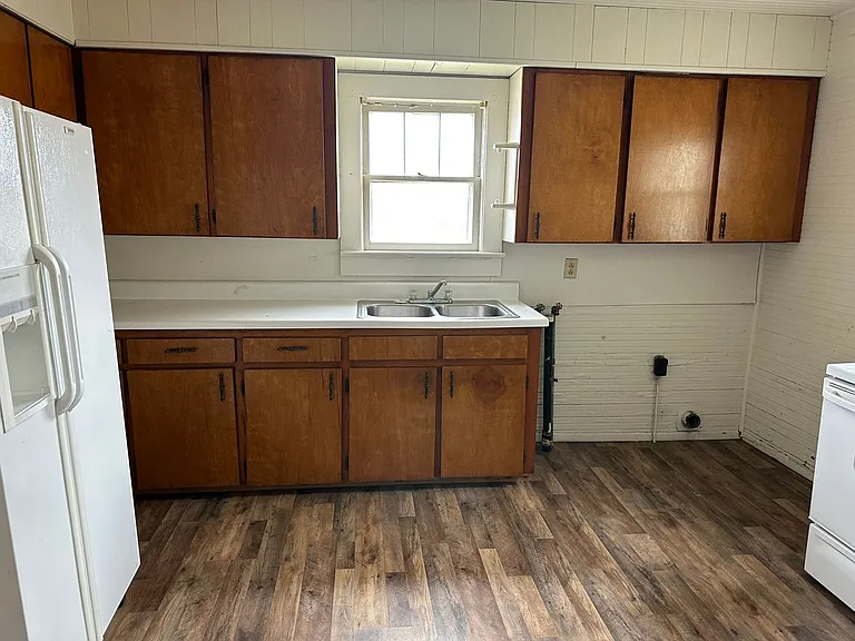 718 S Adams Ave — Photo 5