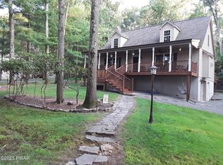 130 Terrace Rd, Tafton, PA 18464