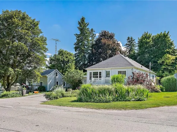 196 Main St N, Halton Hills, ON L7J 1W8