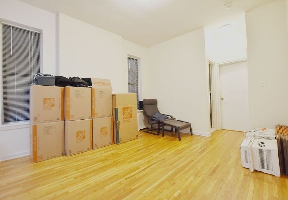 2nd image of 204 W 98th St APT H