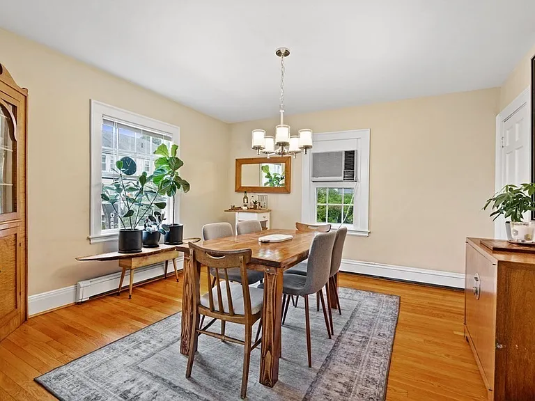 51 Fairlawn St #51 — Photo 5