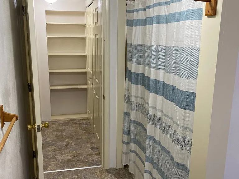 315 West Main St — Photo 13