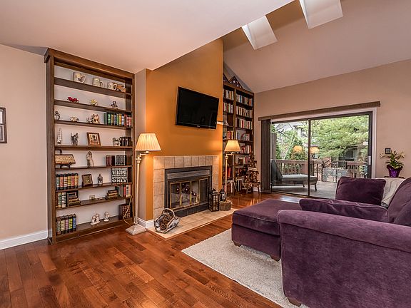 5th image of 227 Eastwick Ct