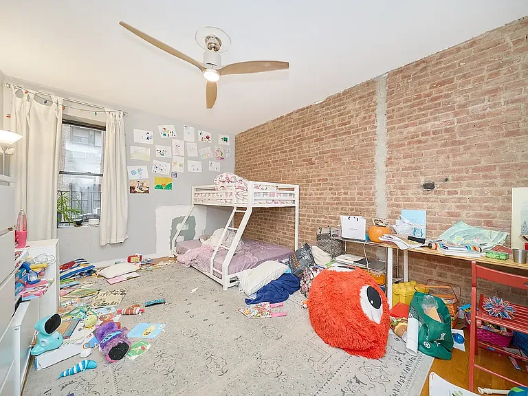 587 Riverside Dr #2E — Photo 9