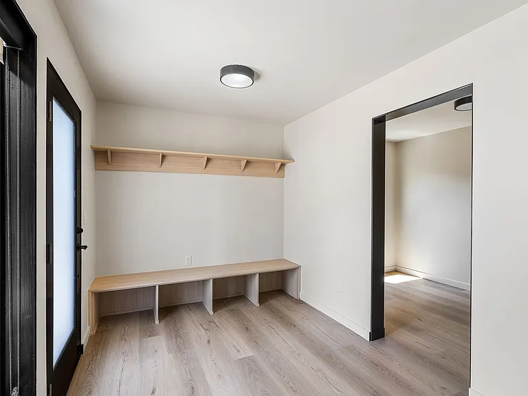 315 Riverside Blvd #3 — Photo 8