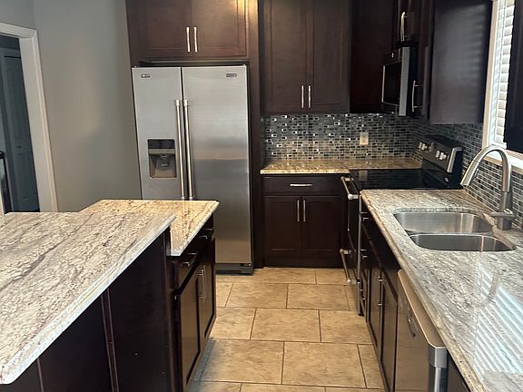 5th image of 115 Alisha Ct