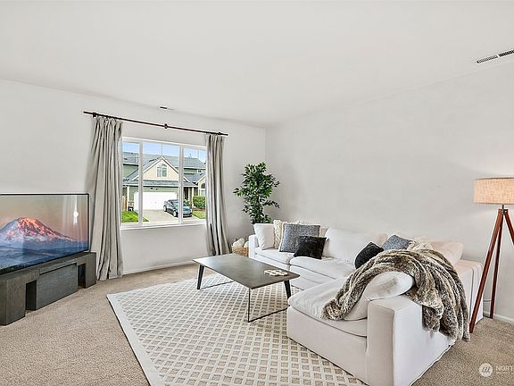5th image of 1622 179th Street Ct E