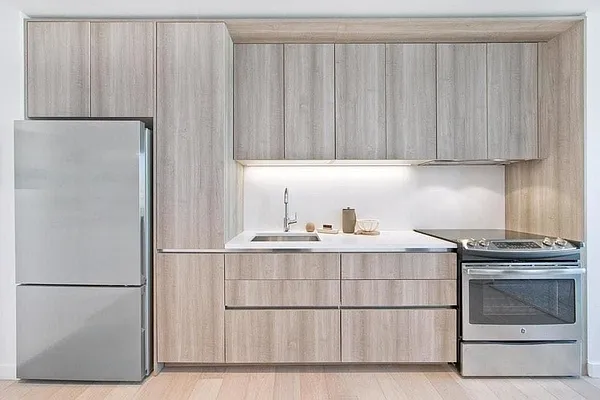 Rented by Bold Marketing | media 18