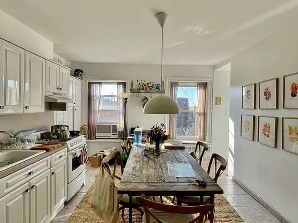 604 Henry Street image 1 of 6