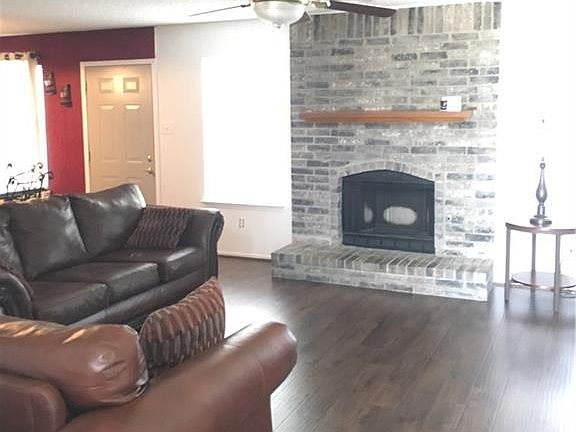 3rd image of 2415 Garden Creek Dr