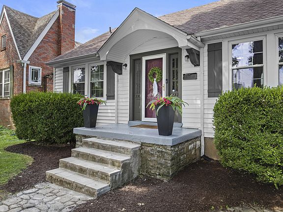 5th image of 114 Pickett Ave