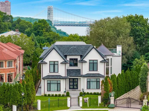 4 Crescent Court, Fort Lee, NJ 07024