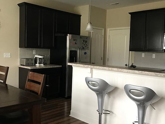 5th image of 3771 Blue Bonnet Dr