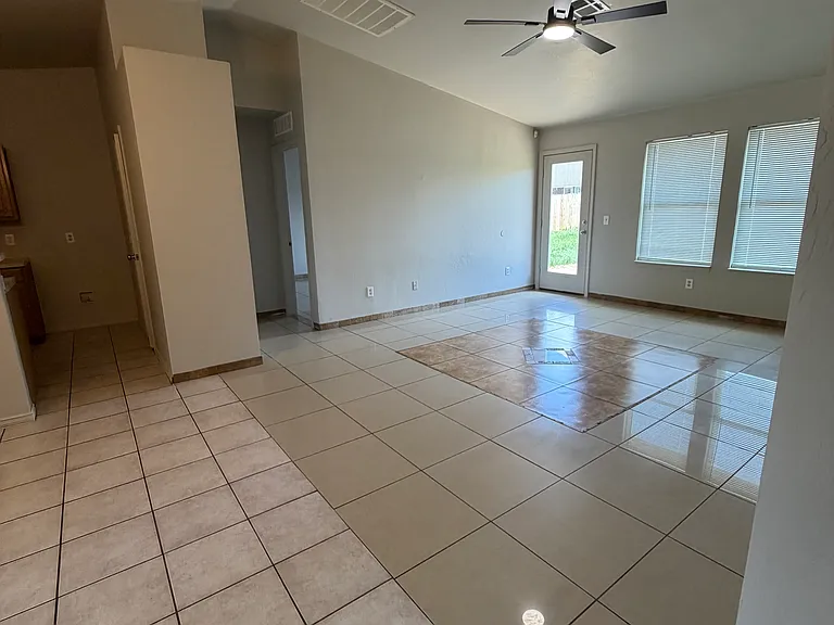 2704 Fennel Rd — Photo 9