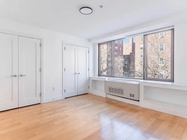 6405 Yellowstone Blvd APT 411, Forest Hills, NY 11375