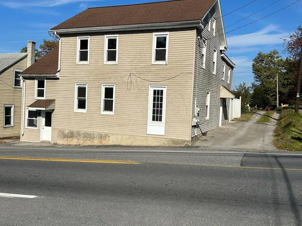 18 Penn St, Washington Boro, PA 17582