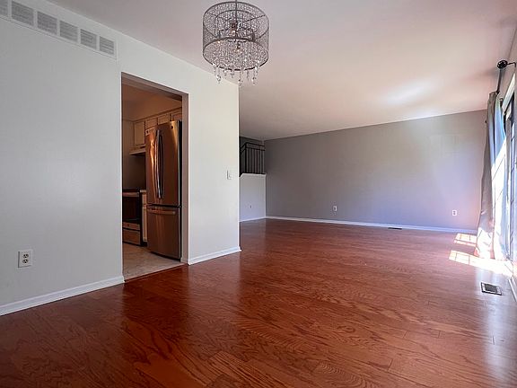 4th image of 26716 Summerdale Dr #1