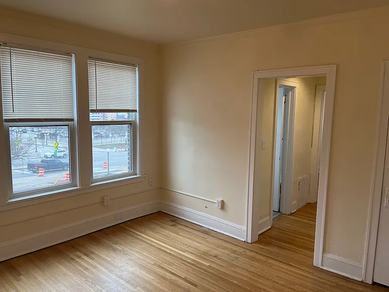 170 Summit Ave — Photo 9
