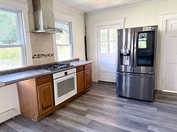 3rd image of 226 School St #226