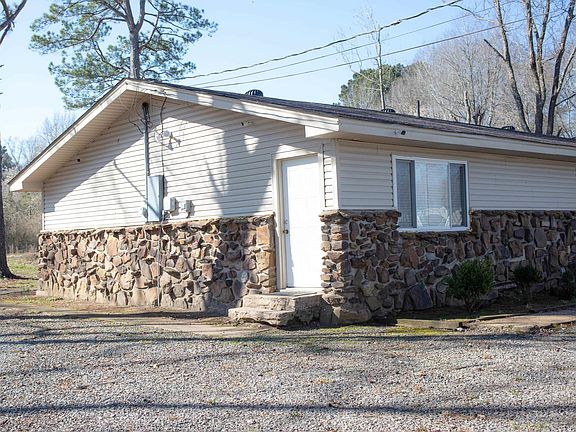 4th image of 2923 Graham Rd