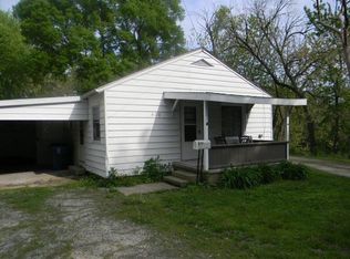 420 Lyon St, Pontiac, IL 61764