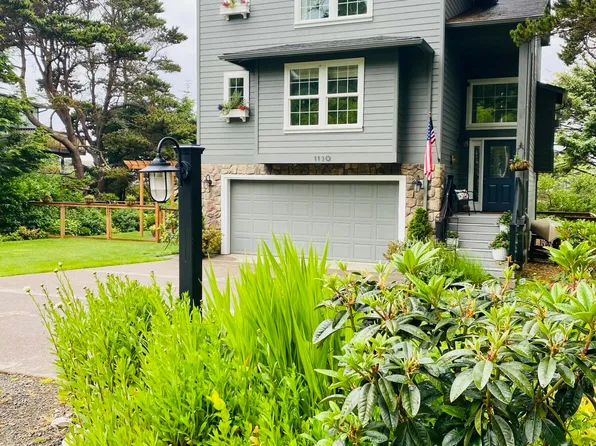 1130 SW Pine Ave, Depoe Bay, OR 97341