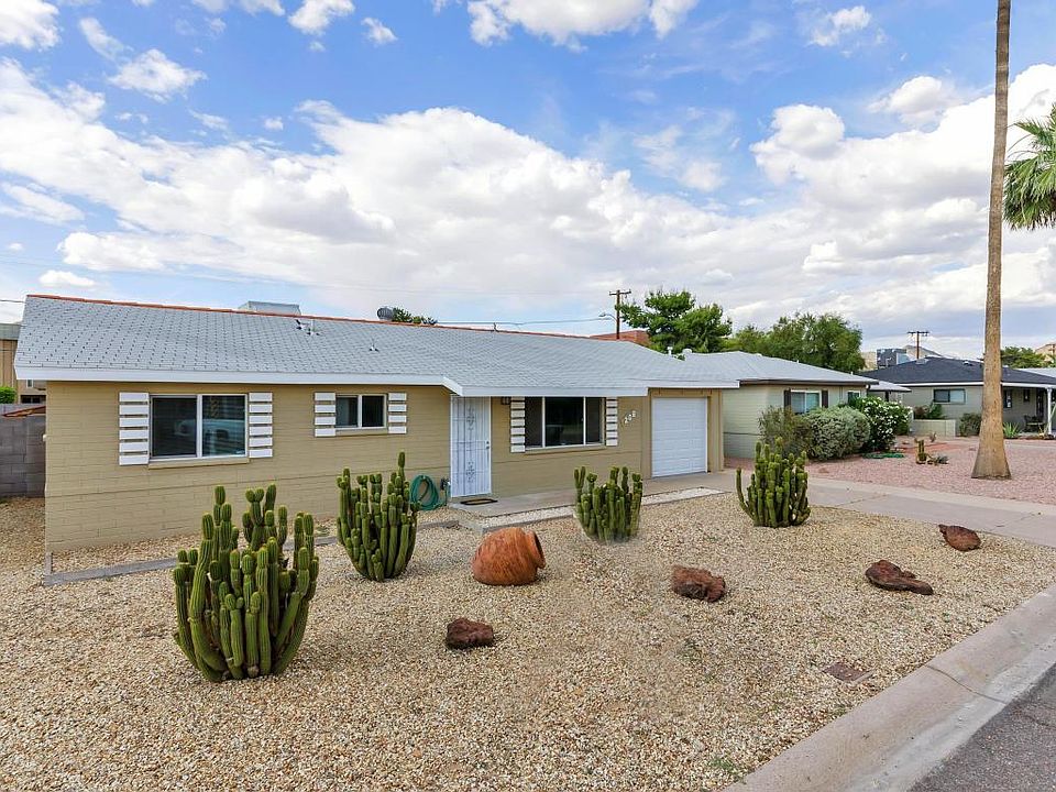 1st image of 206 E Orchid Ln
