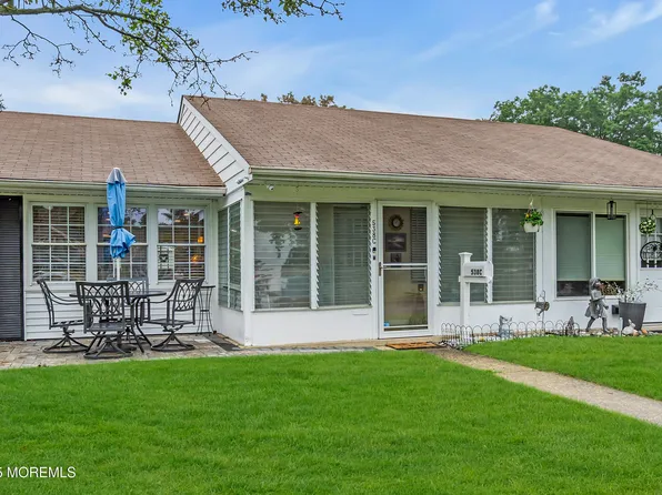 538C Portsmouth Drive, Lakewood, NJ 08701